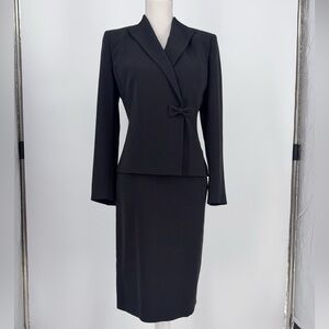 Le Suit Black Skirt Suit Set Size 6 Elegant Blazer Pencil Skirt Bow Detail